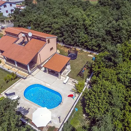 Villa Luxury Experience In Lucia With Heated Pool And Play Station 4 *