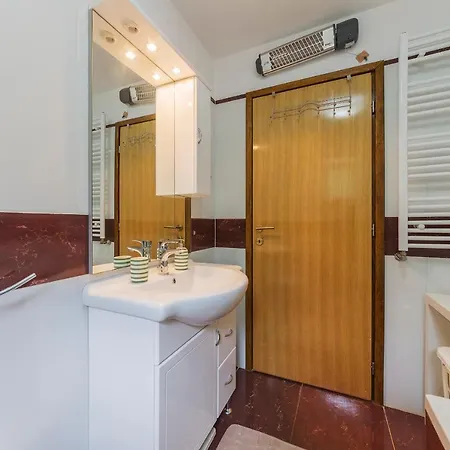 Luxury Experience In Lucia With Heated Pool And Play Station 4 * Vodnjan